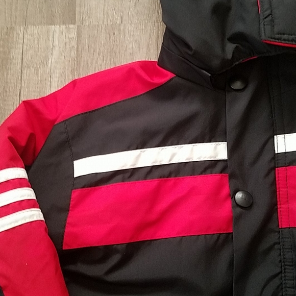 adidas Boys Red & Black Reversible Jacket 5 - Picture 11 of 12